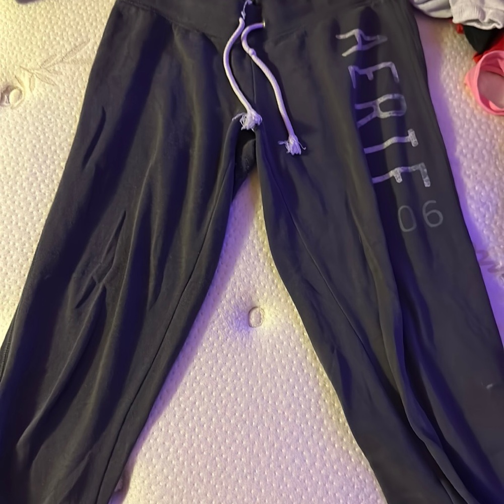 Aerie girly crop sweat pants